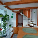Gallery アパート